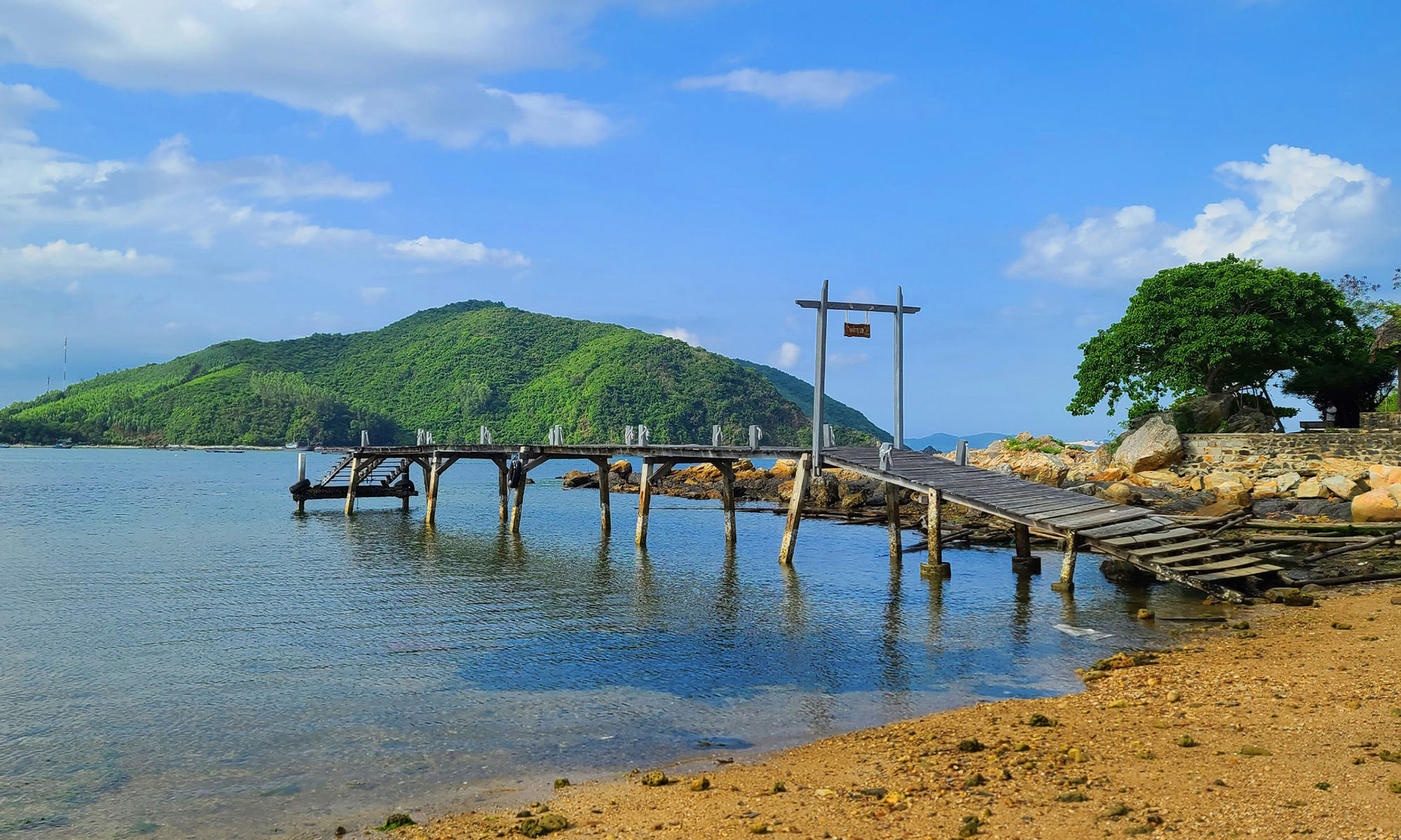 Du lịch Phú Yên dạo quanh thị xã Sông Cầu – xứ nắng vàng biển xanh biếc 18