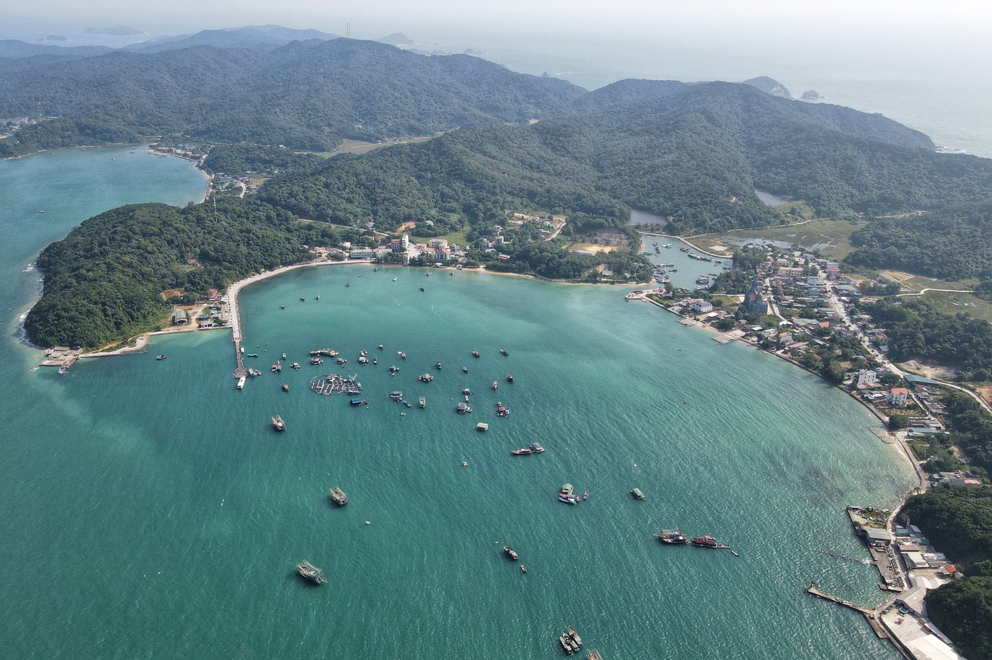 Đảo Thanh Lân – điểm ăn chơi hoang sơ hút khách ở Cô Tô 28