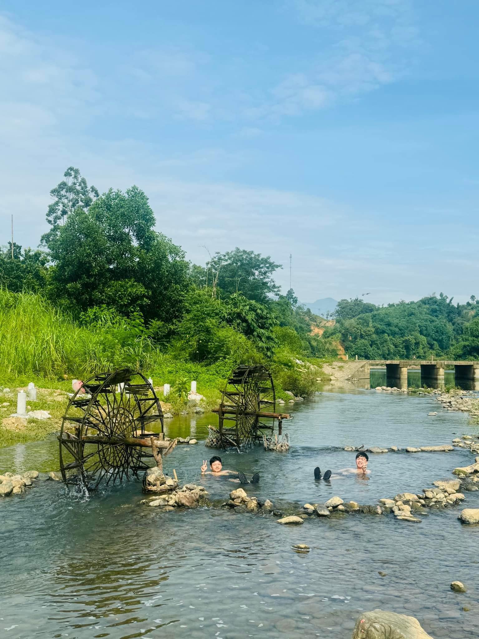 Du lịch Hòa Bình trải nghiệm cắm trại bên bờ sông Bôi hữu tình 38