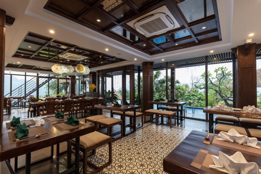 Nhà hàng phục vụ ăn uống của Epino Pù Luông Resort & Spa