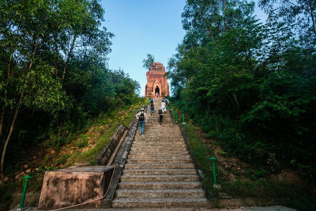 Tháp Bánh Ít – di tích tháp Chăm ngàn năm tuổi ở Bình Định 65