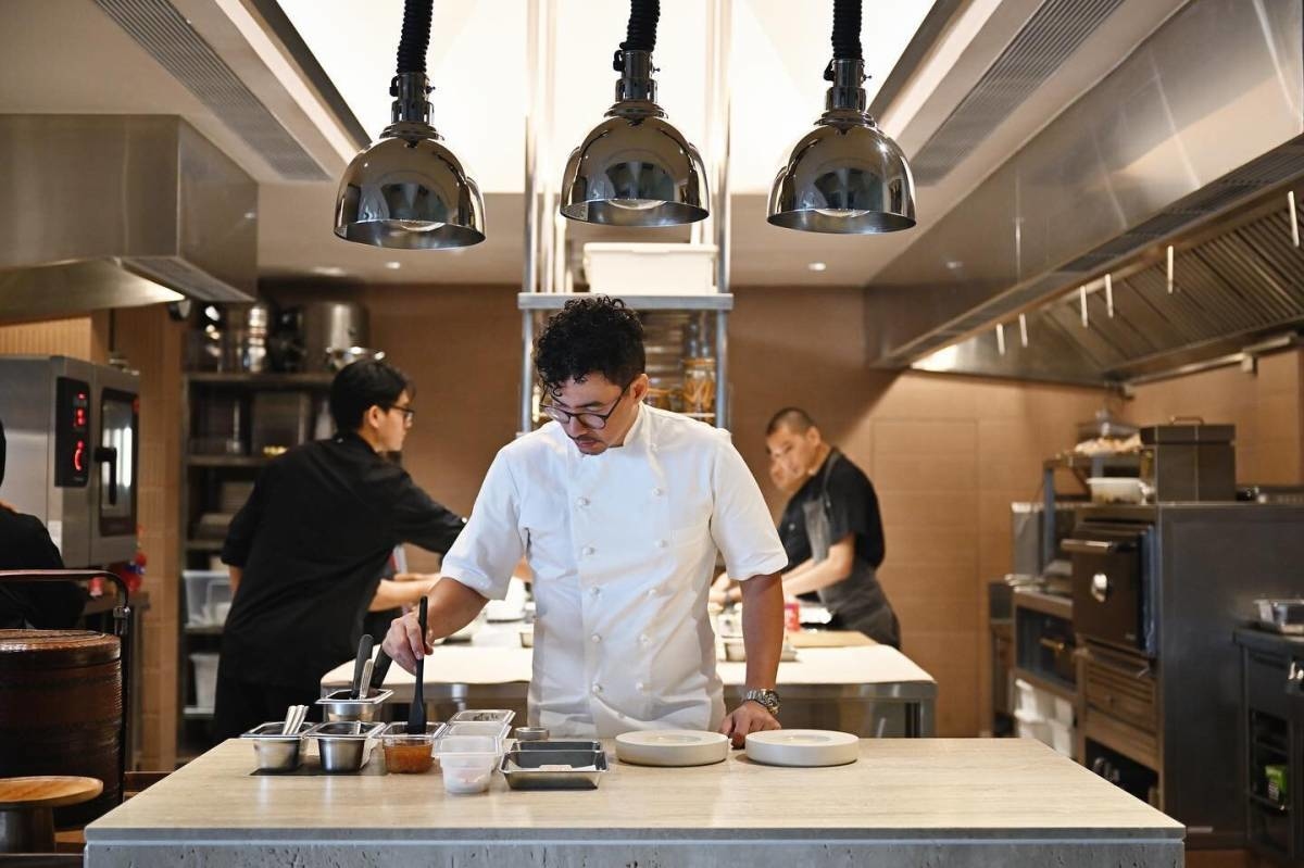 Top-nha-hang-vao-danh-sach-Michelin-Guide-Singapore-2024-ivivu-7.jpg