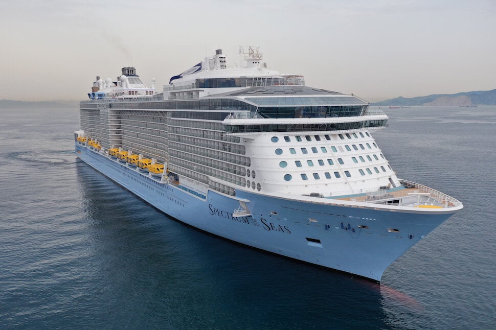 Tận hưởng hải trình sang trọng trên Spectrum of the Seas xuất phát từ Shanghai 48