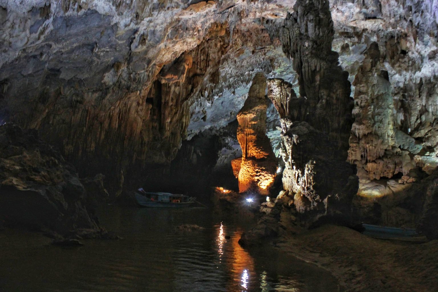 Về miền di sản miền Trung với tour Đà Nẵng 4N3Đ 18