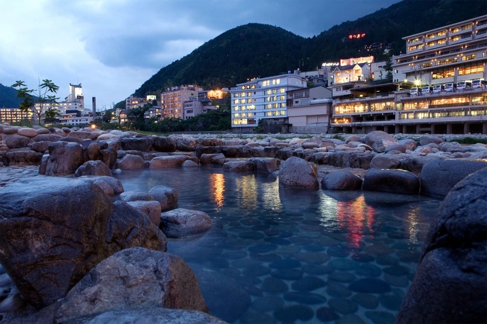 Tắm onsen Nhật Bản