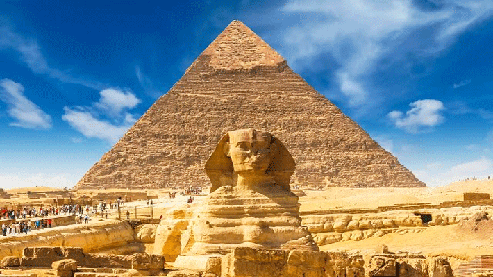 Kim Tự Tháp Chephren thuộc Kim Tự Tháp Giza