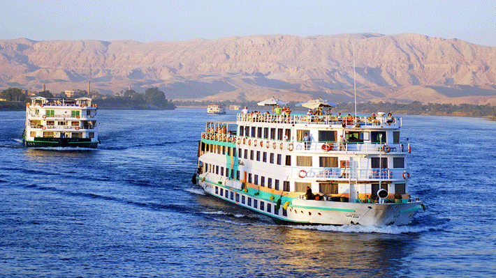 Đi thuyền trên sông Nile