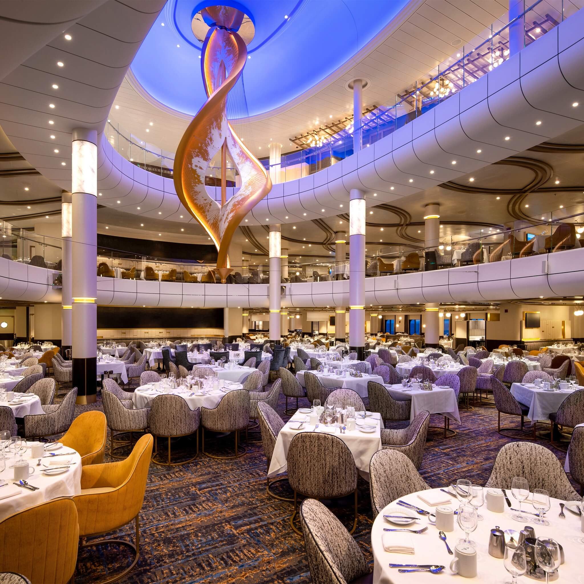 Ovation-of-the-Seas-ivivu-4-1.jpg