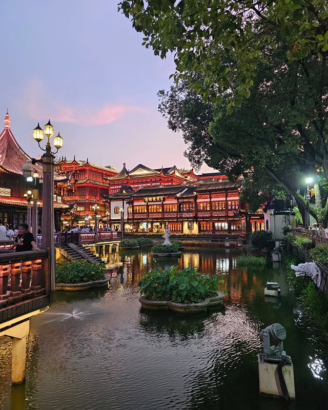 du-lich-thuong-hai-ivivu-3.jpg
