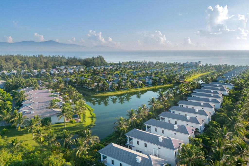 Không gian resort như một khu rừng nhiệt đới thu nhỏ