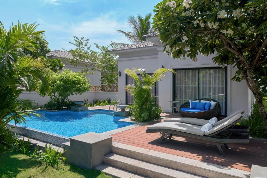 Một biệt thự hồ bơi riêng ở resort