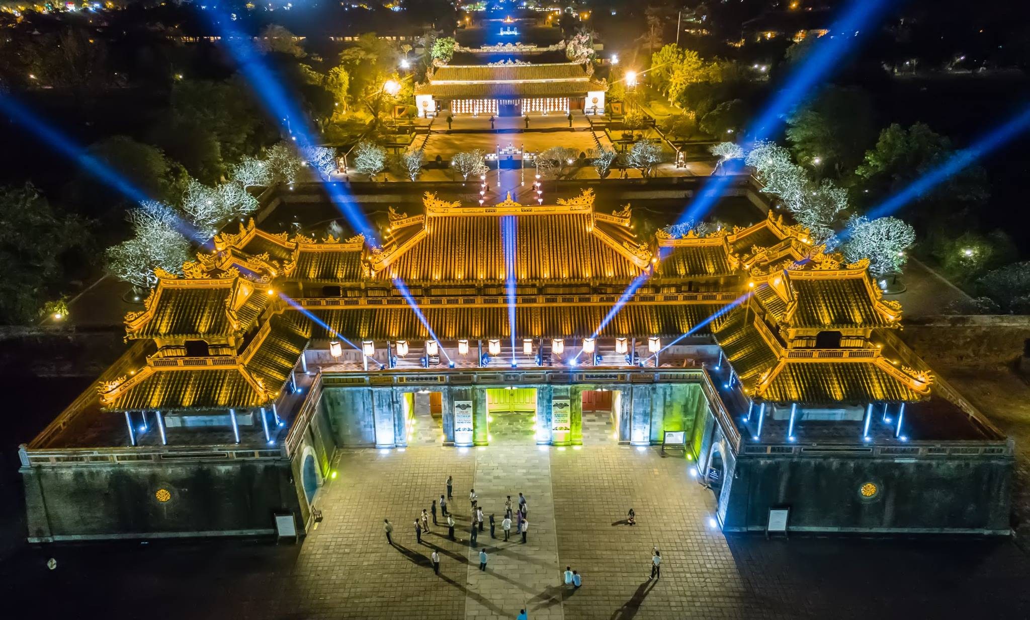 Đại Nội Huế rực rỡ về đêm