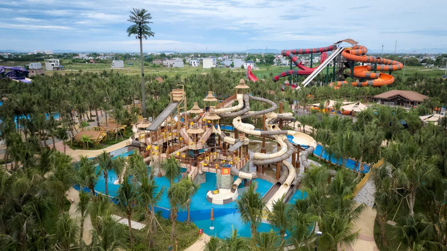 Công viên nước Sun World Sầm Sơn là điểm đến giải trí hấp dẫn tại Thanh Hóa