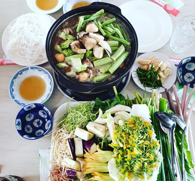 Cần Thơ mùa nào đẹp nhất? Kinh nghiệm du lịch & đặc sản theo mùa Thưởng thức lẩu mắm – đặc sản Cần Thơ