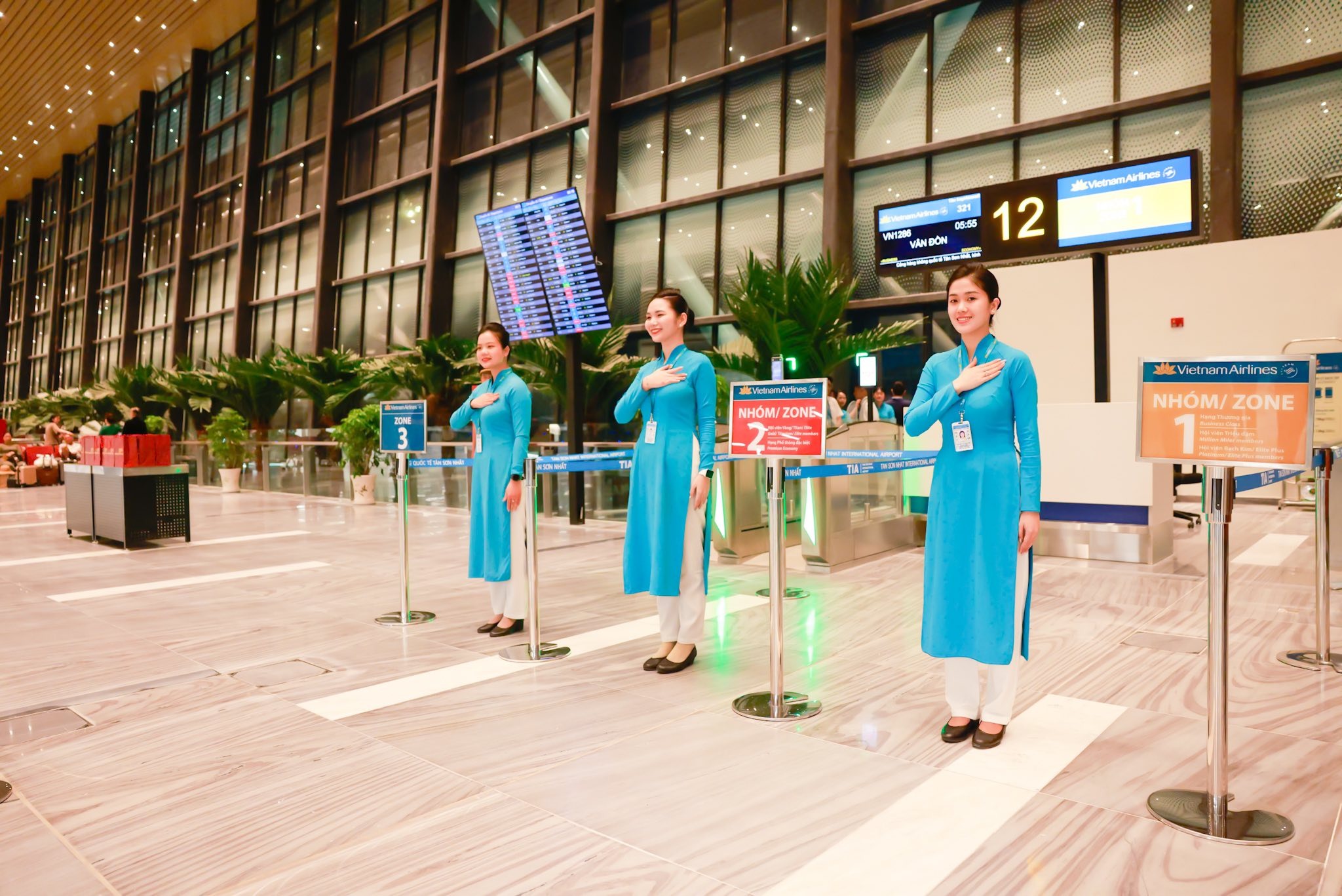 Vietnam-Airlines-ivivu3.jpg