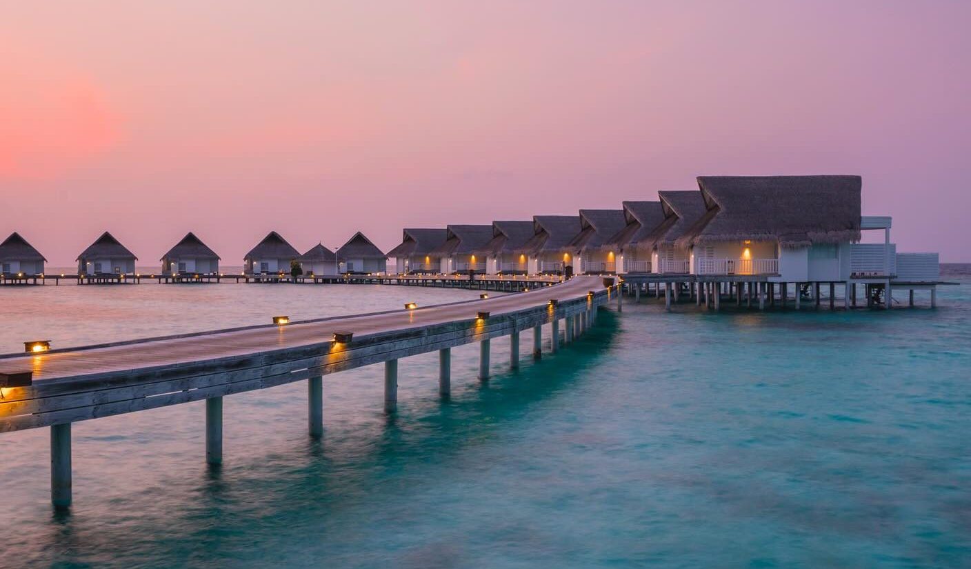 combo-nghi-duong-Maldives-mua-he-ivivu-18-e1750404808307.jpg