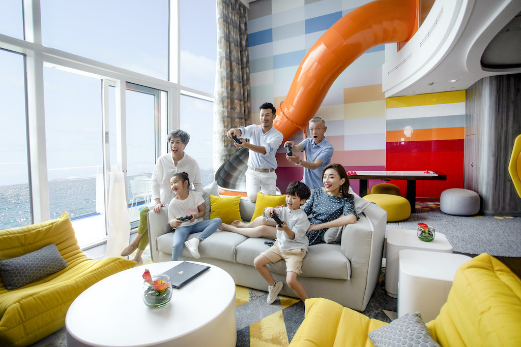 spectrum-of-the-seas-ivivu-7.jpg