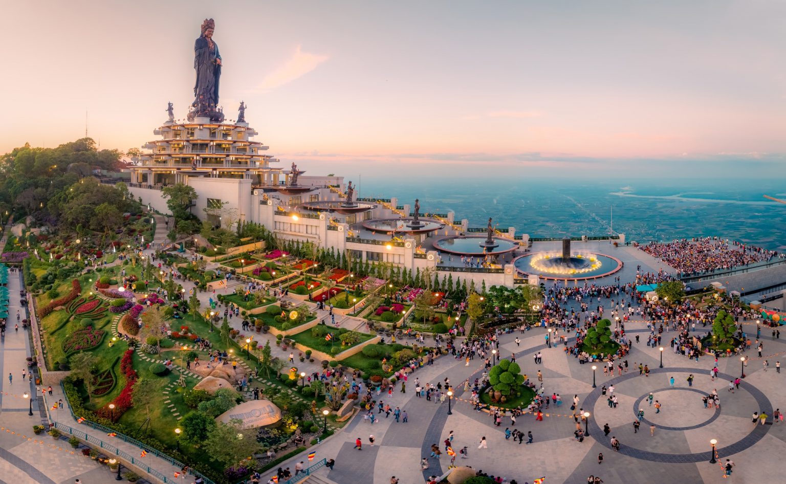 vé vui chơi khuyến mãi ivivu