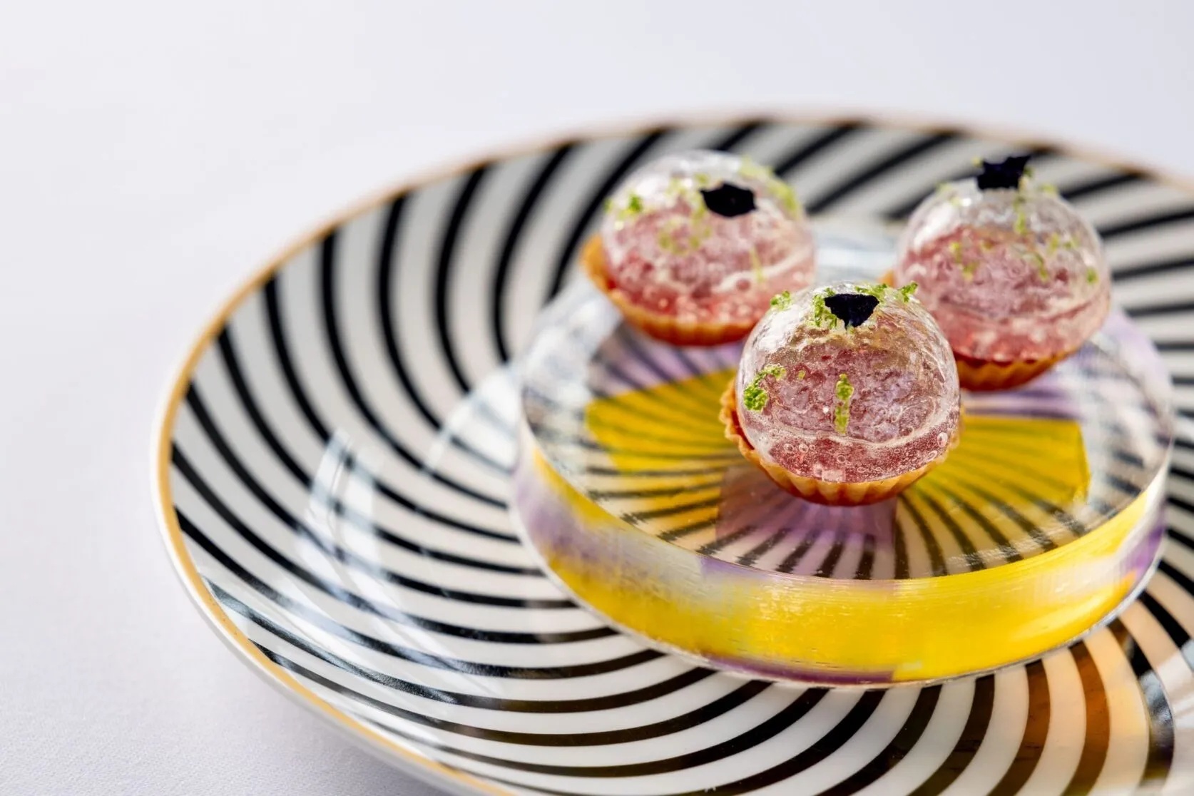 BUBBLE-TARTELETTE-MISE-EN-BOUCHE-scaled-1674x0-1.jpg