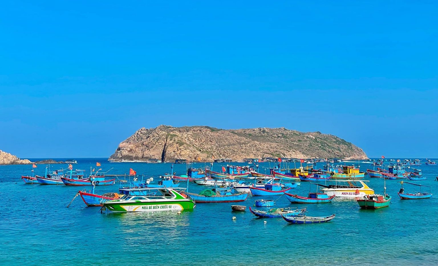 du lịch biển tháng 7 ivivu