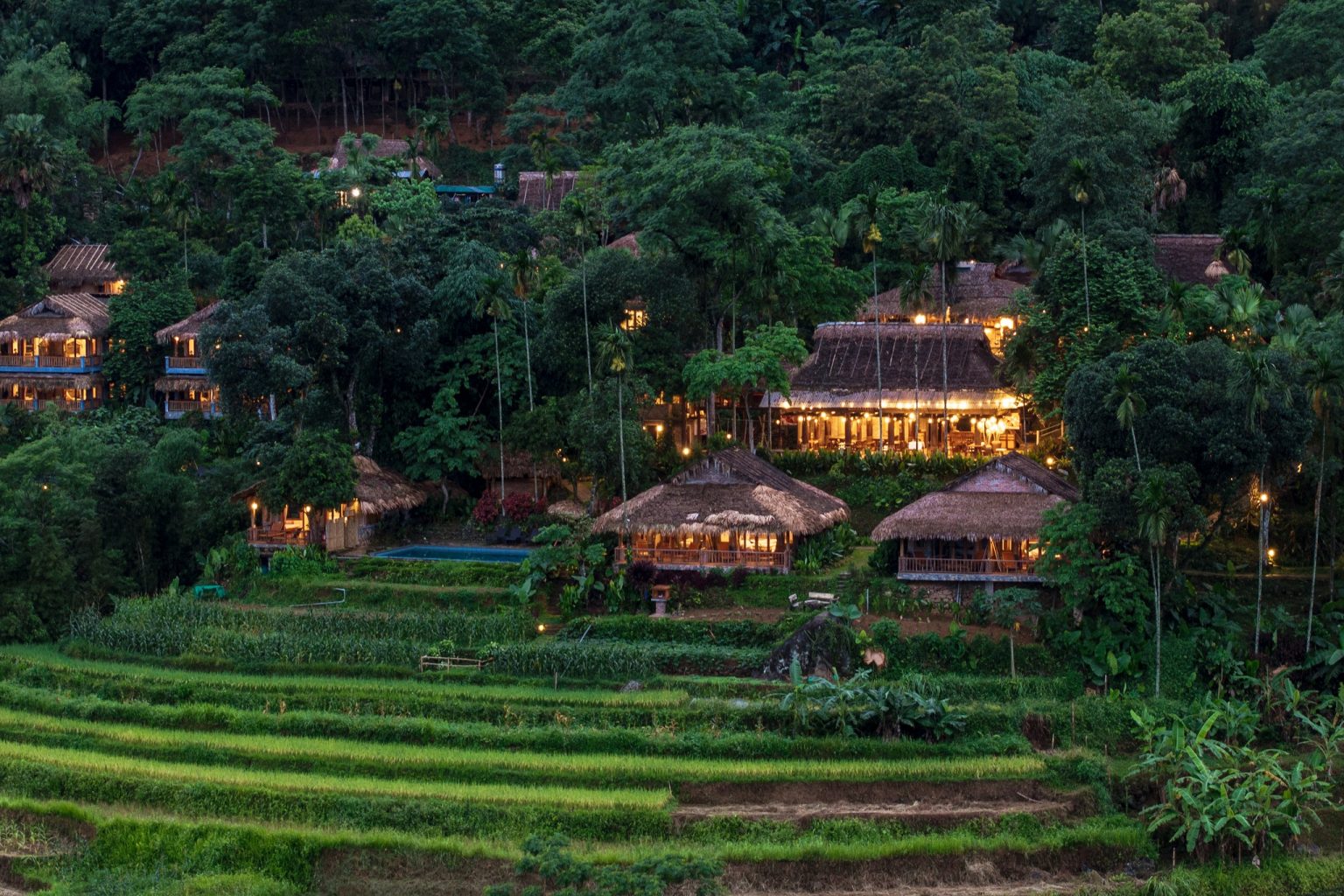 du lịch núi rừng tháng 7 ivivu