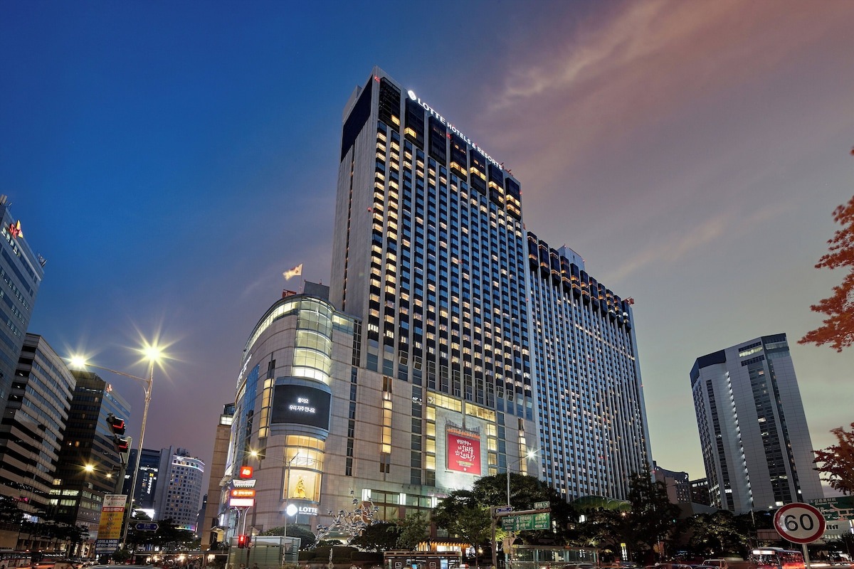 khach-san-khu-Myeong-dong-ivivu-10.jpg
