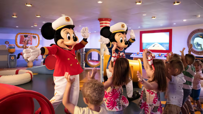 du thuyền Disney Adventure