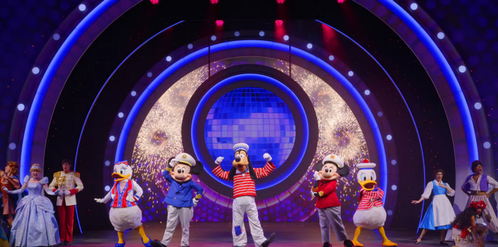 du thuyền Disney Adventure