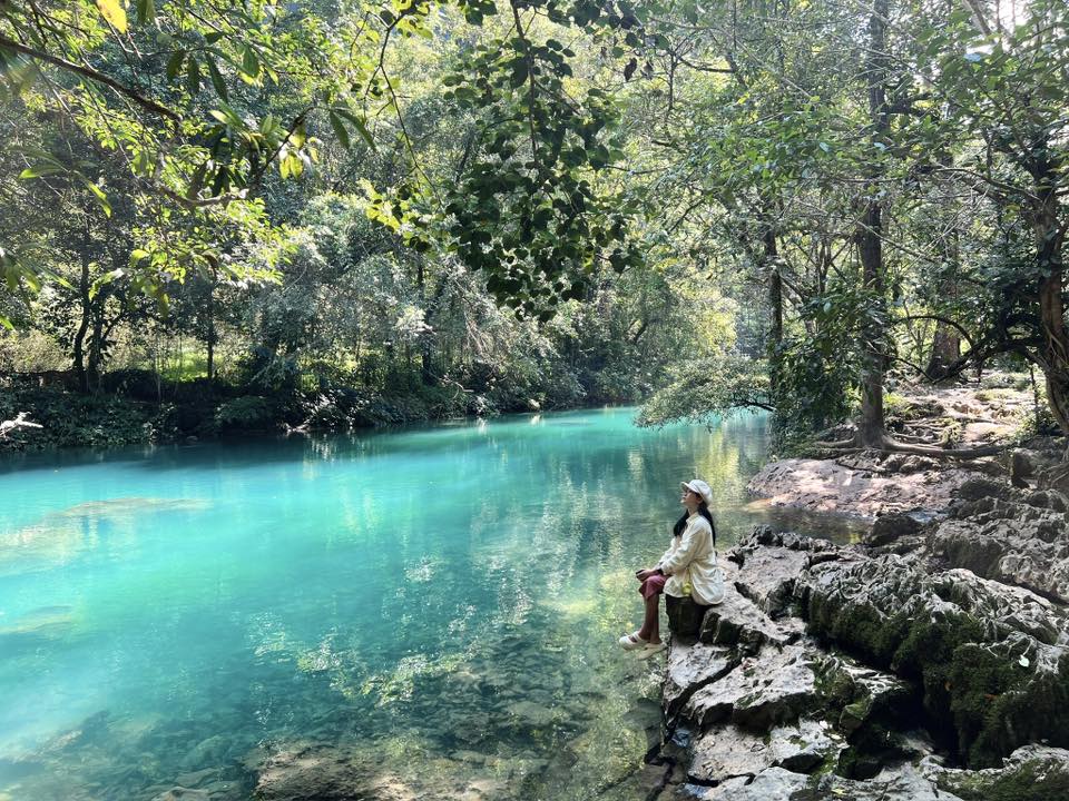 Cao Bằng với suối Lê-Nin và thác Bản Giốc — điểm đến thân thiện hạng 10 trong Top 10 Việt Nam 2026 - nguồn từ iVIVU