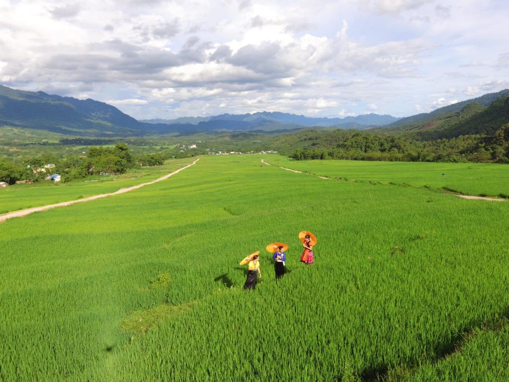 Thung lũng Mai Châu xanh mướt với bản làng người Thái — điểm đến thân thiện thứ 2 Việt Nam 2026 - nguồn từ iVIVU