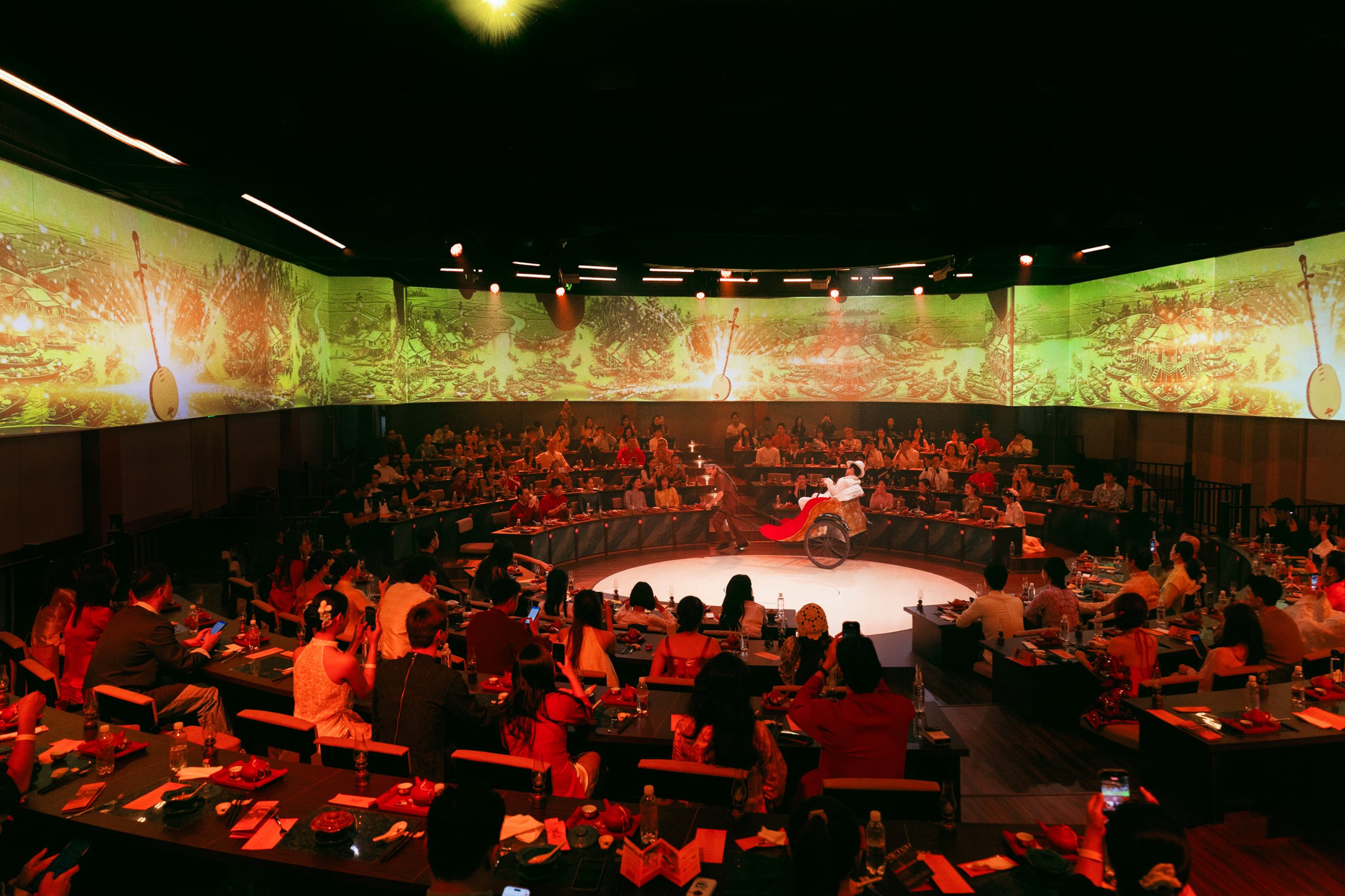 VietCharm Culture & Dining Show