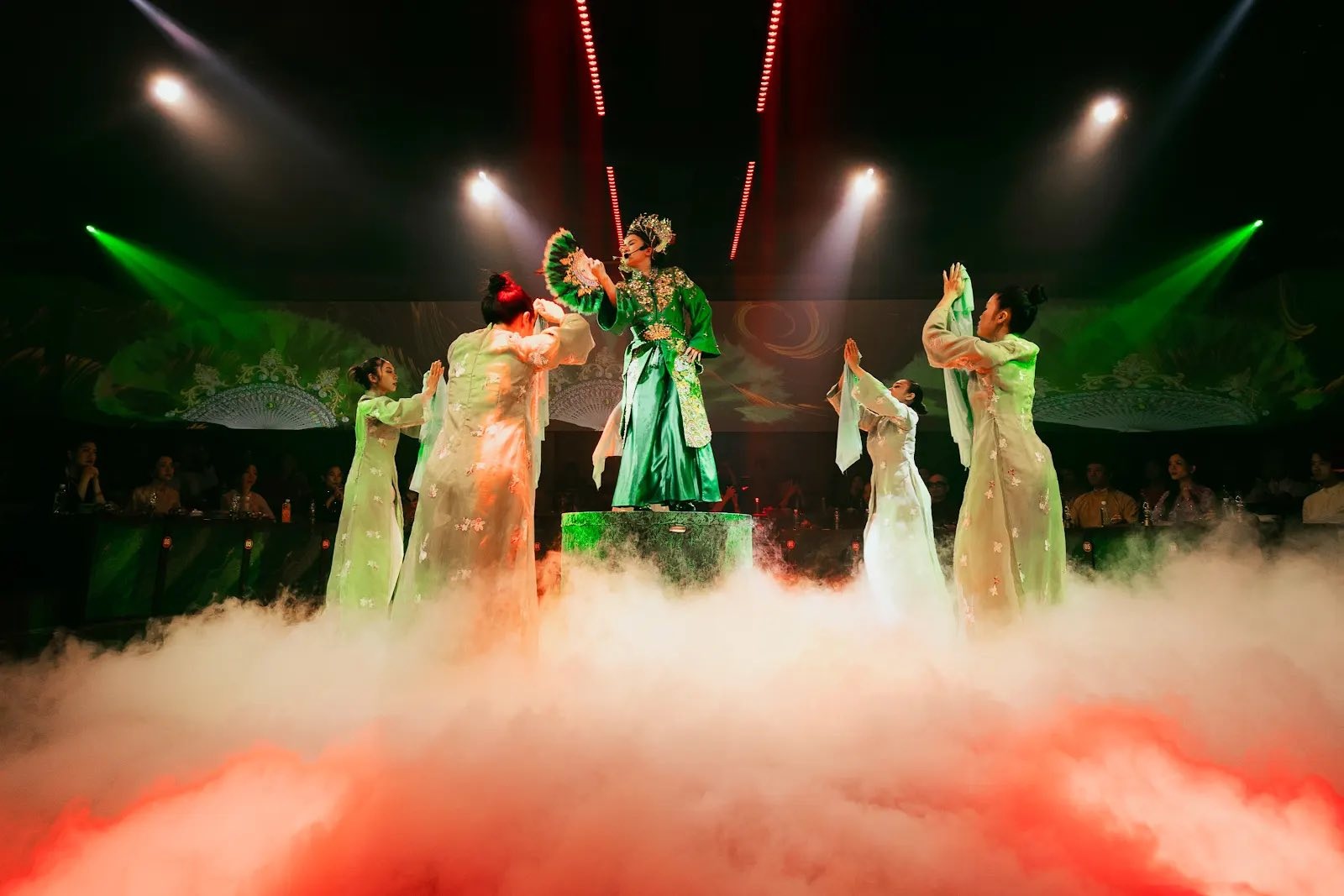 VietCharm Culture & Dining Show