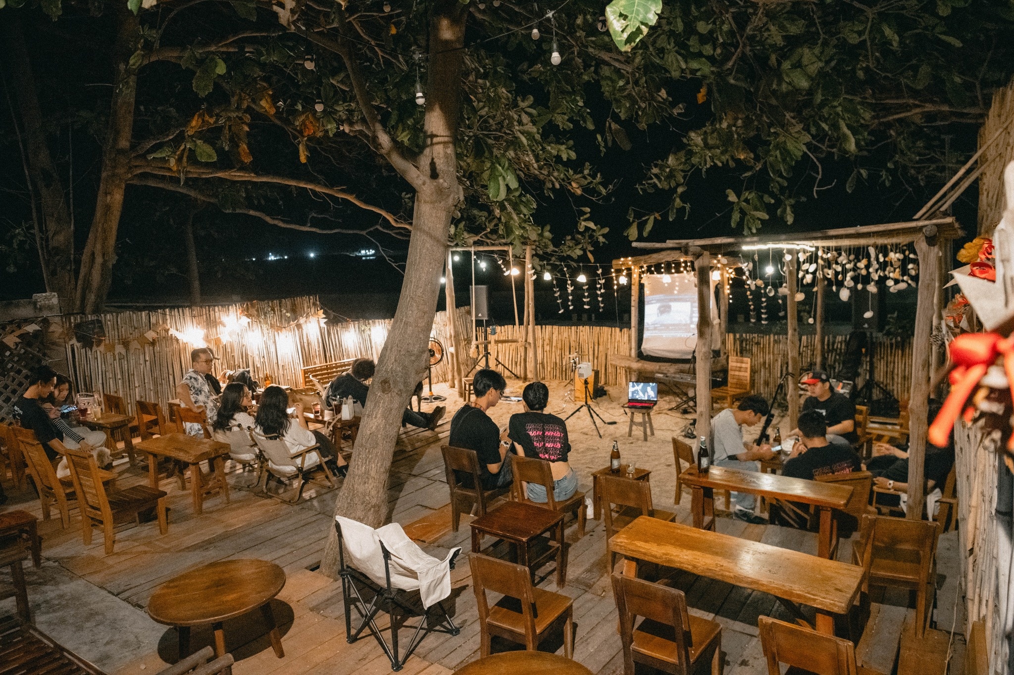 Quán cafe Mơ Hoang
