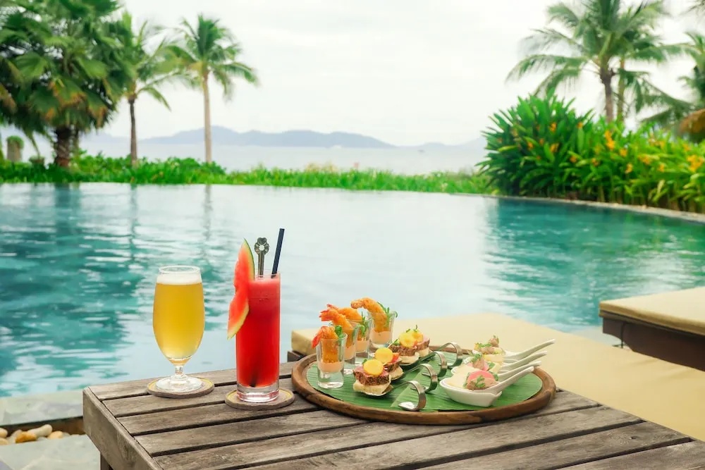 Chiêm ngưỡng trọn vẻ đẹp của vịnh Nha Trang