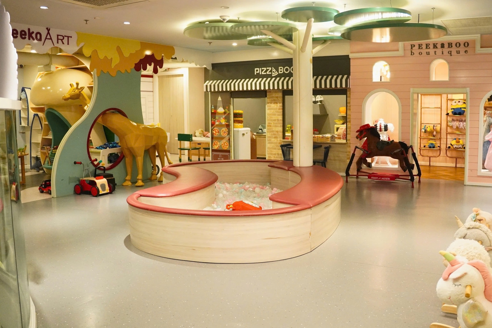 Peekaboo Premium Kids Cafe