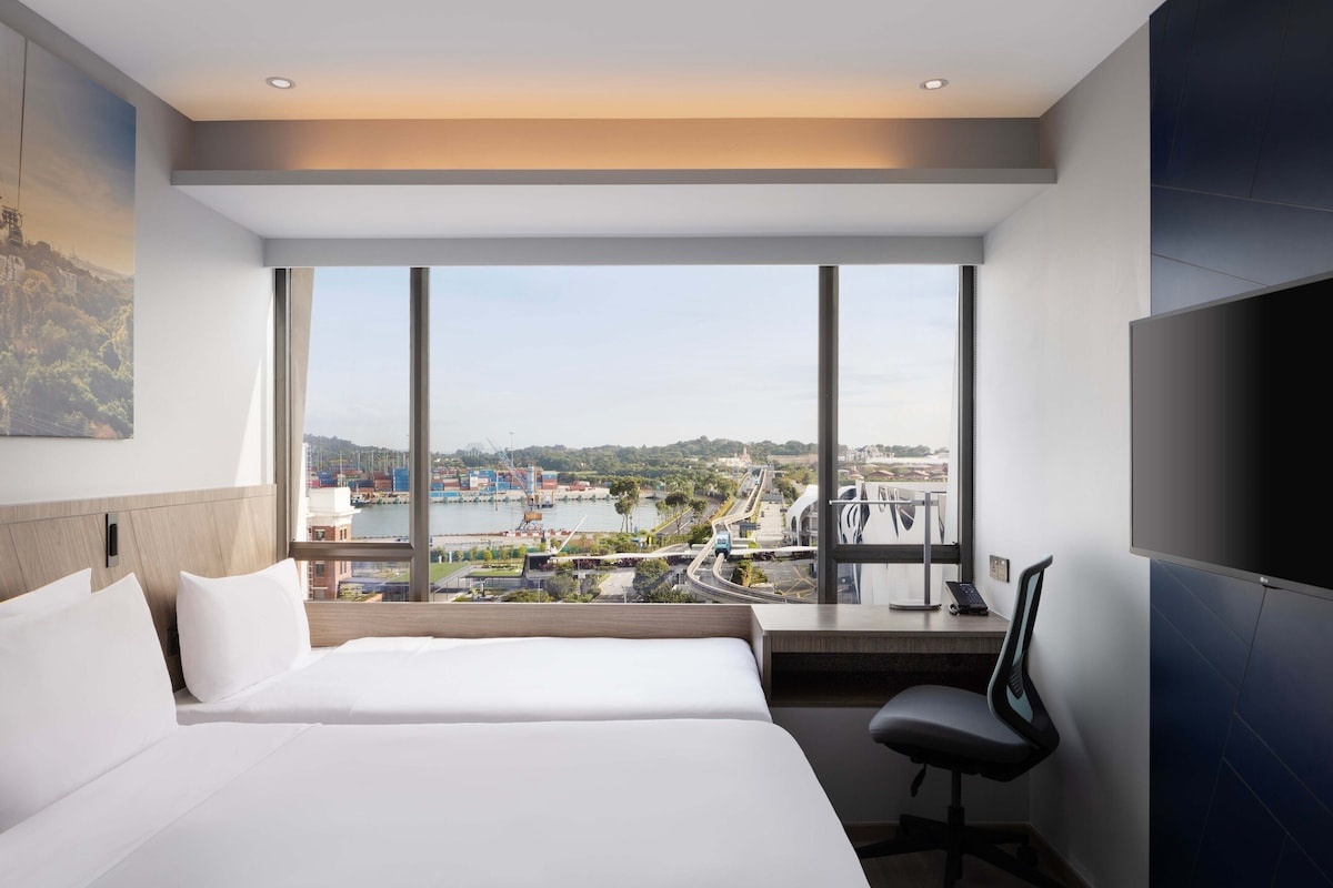 Travelodge Harbourfront Singapore