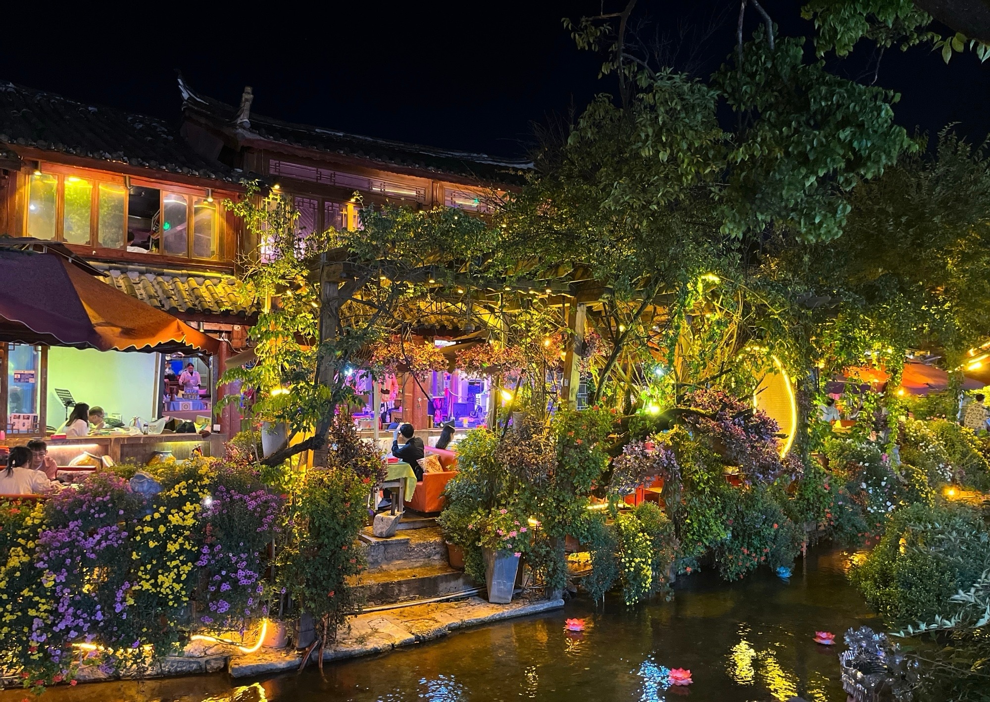Lưu ý khi du lịch Lệ Giang