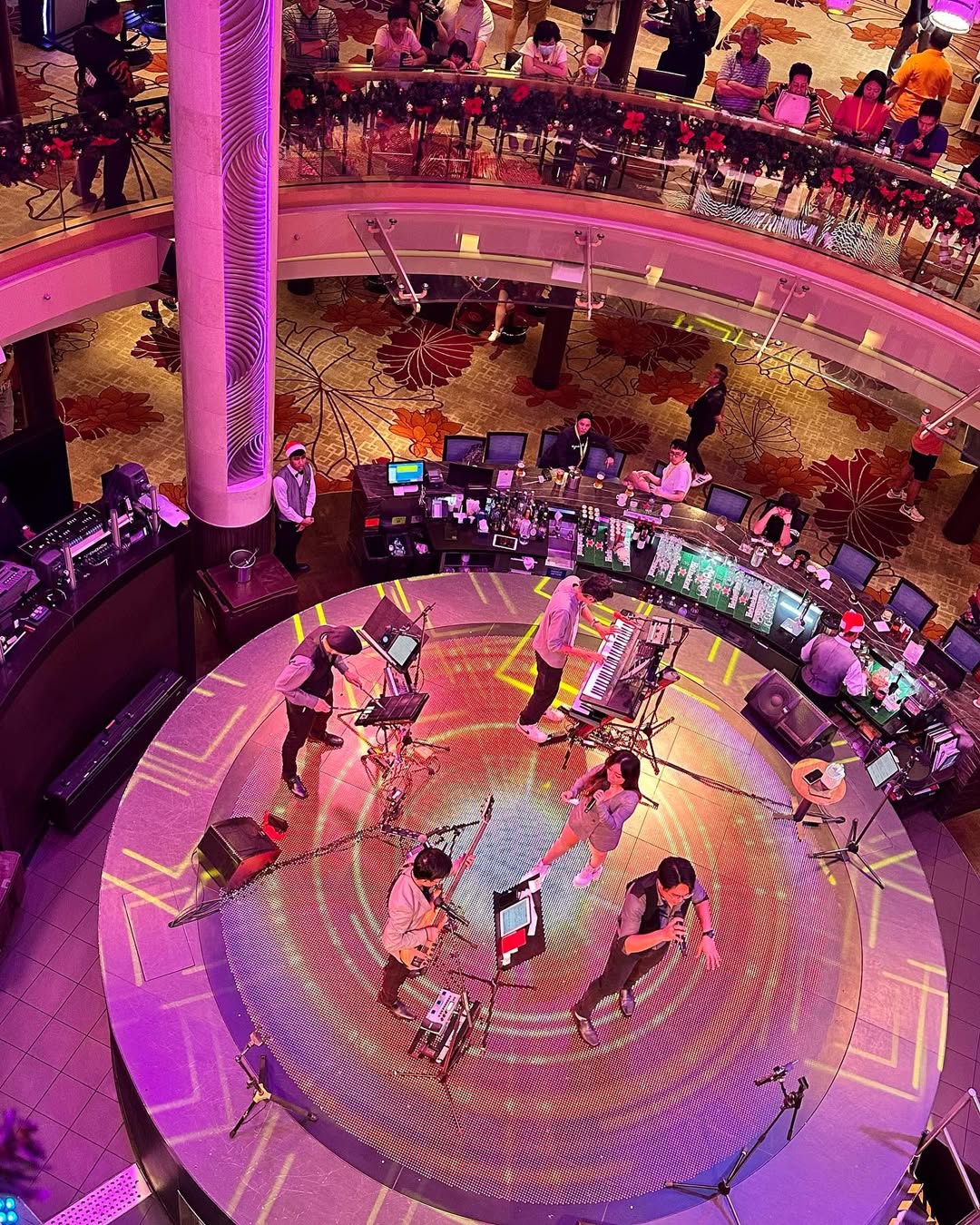 trải nghiệm trên Genting Dream