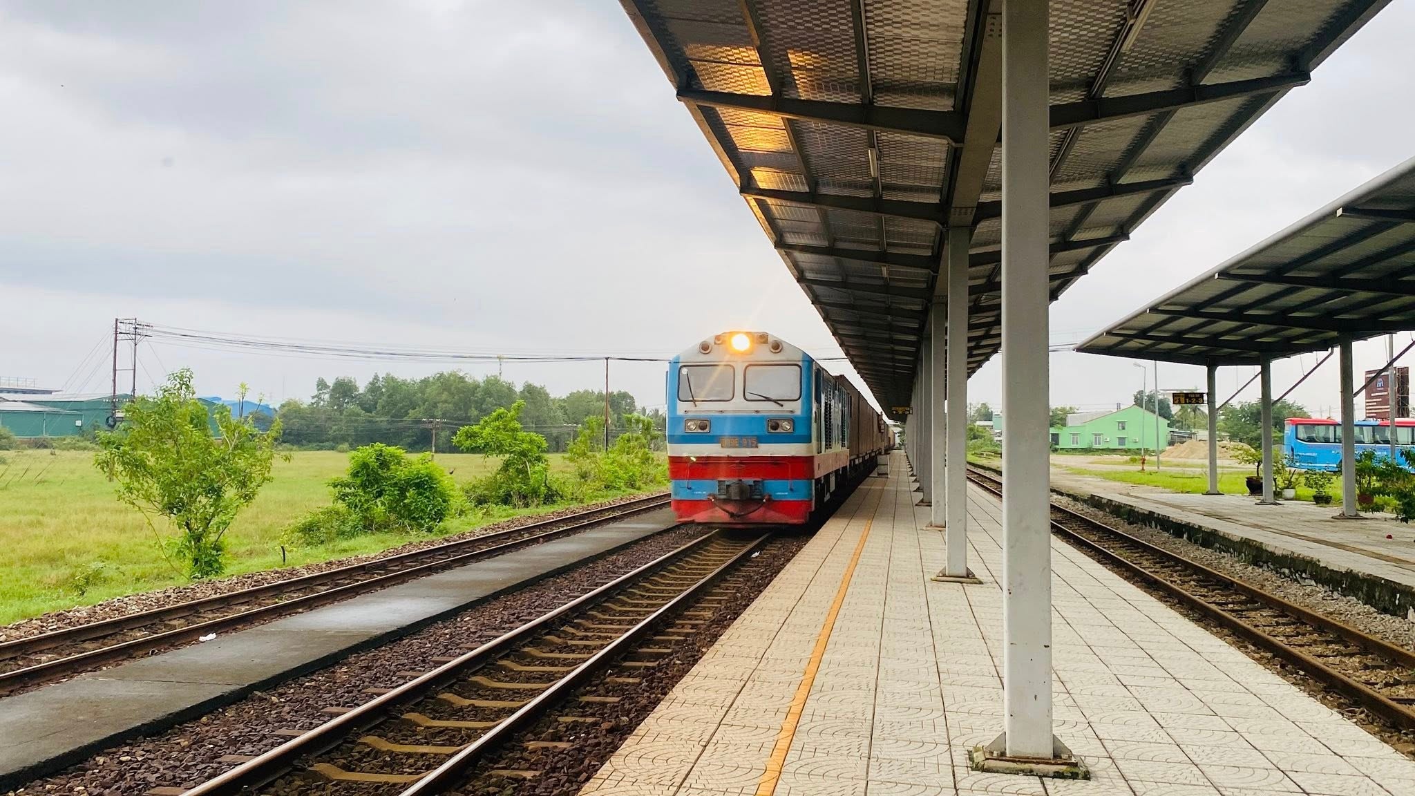 vé tàu Hà Nội - Vinh