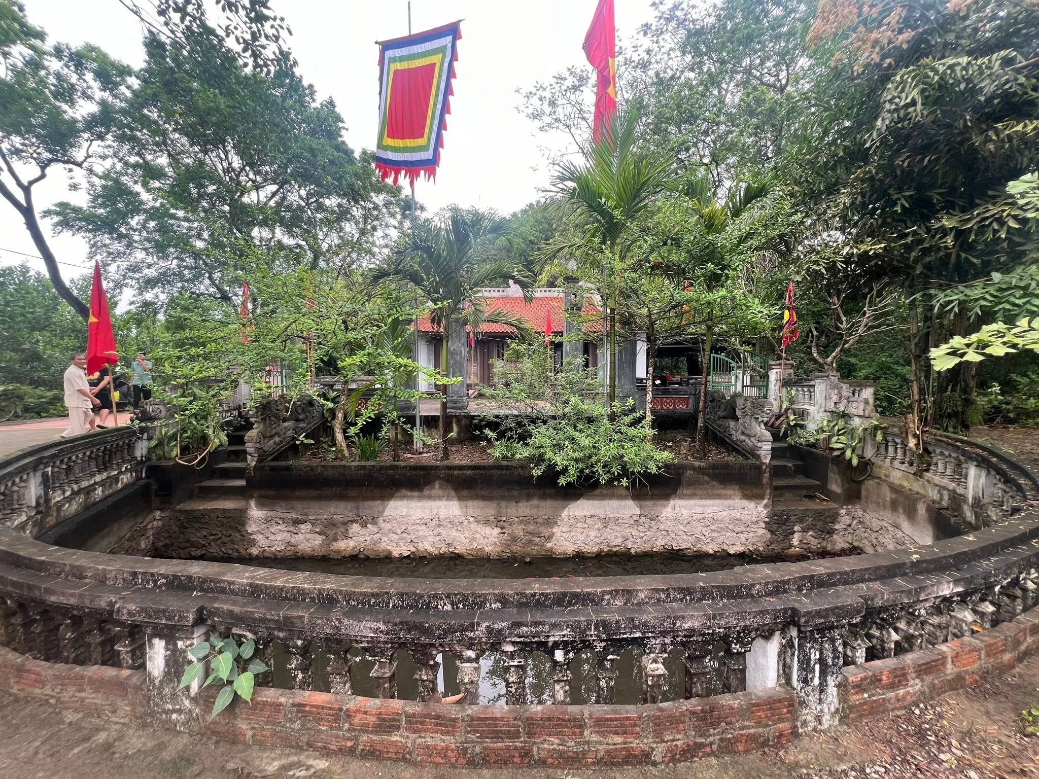 Đền thờ công chúa Nhồi Hoa ở Ninh Bình