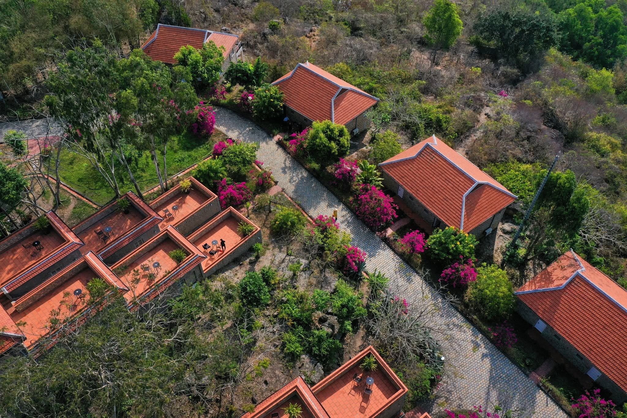 Victoria Núi Sam Lodge