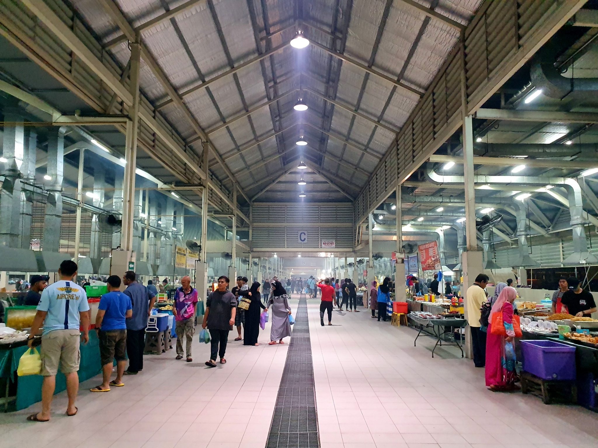 Chợ đêm Gadong