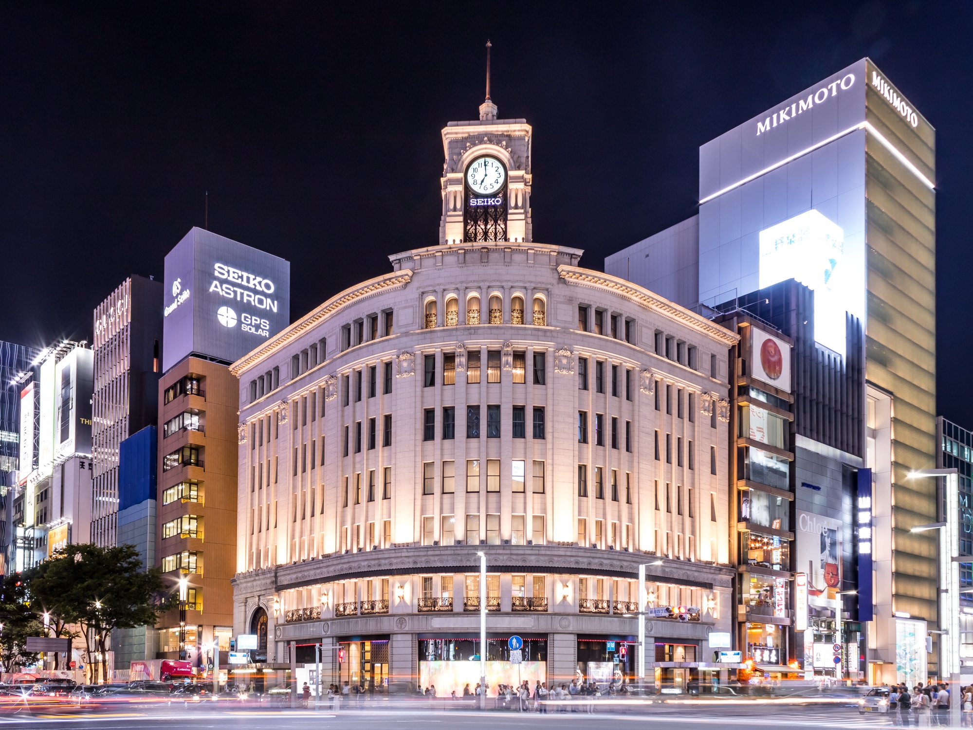 Khám phá khu phố Ginza sang trọng
